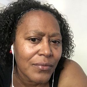 Meet your Posher, Letitia